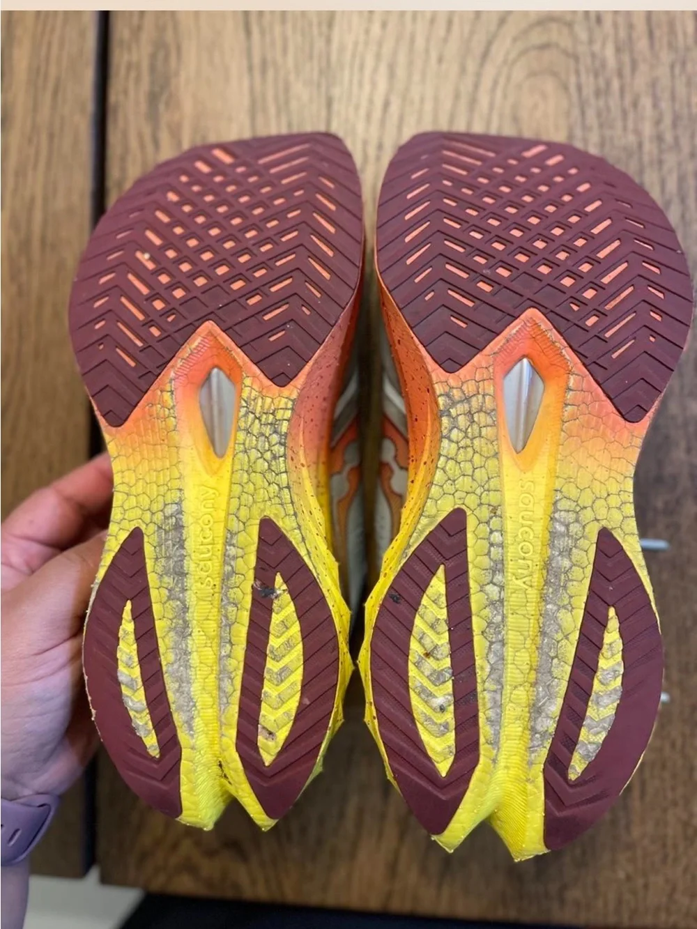 Saucony Endorphin Speed 4 Running Shoes - Picture 7 of 9